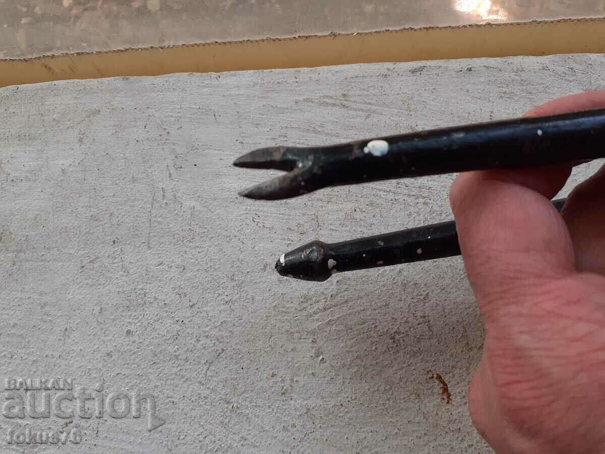 Old shingle pliers - 5 Old shingle pliers - 5