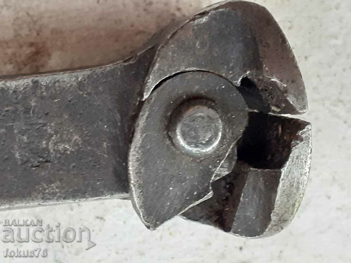 Old German pliers cutters - 7