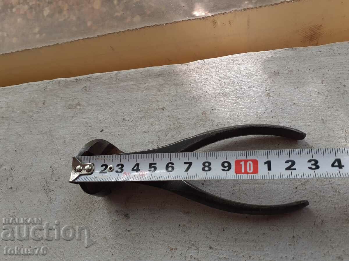 Стари маркови клещи резачки - 6 Стари маркови клещи резачки - 6