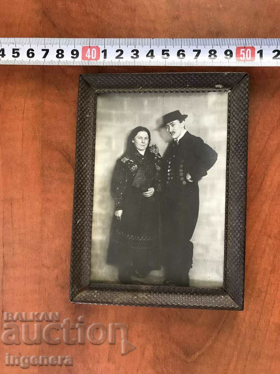 RAMA STICLA METALICA PENTRU FOTO SAU POZA-ANTICHI cu preț 14.00 BGN | € 7.16