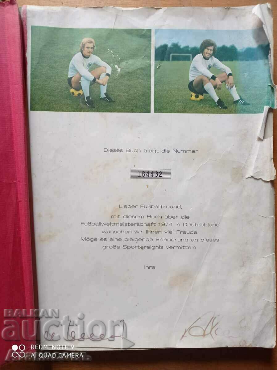 Album Cupa Mondială Germania 1974 cu preț € 153.39 | 300.00 BGN