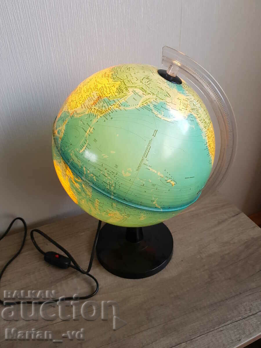 Delivery of Large geographic globe - LED Lamp Delivery of Large geographic globe - LED Lamp
