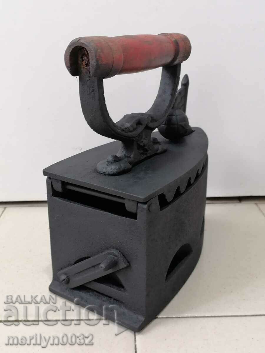 Аукцион Ютия на жар 40-те год Червено знаме петолъчка