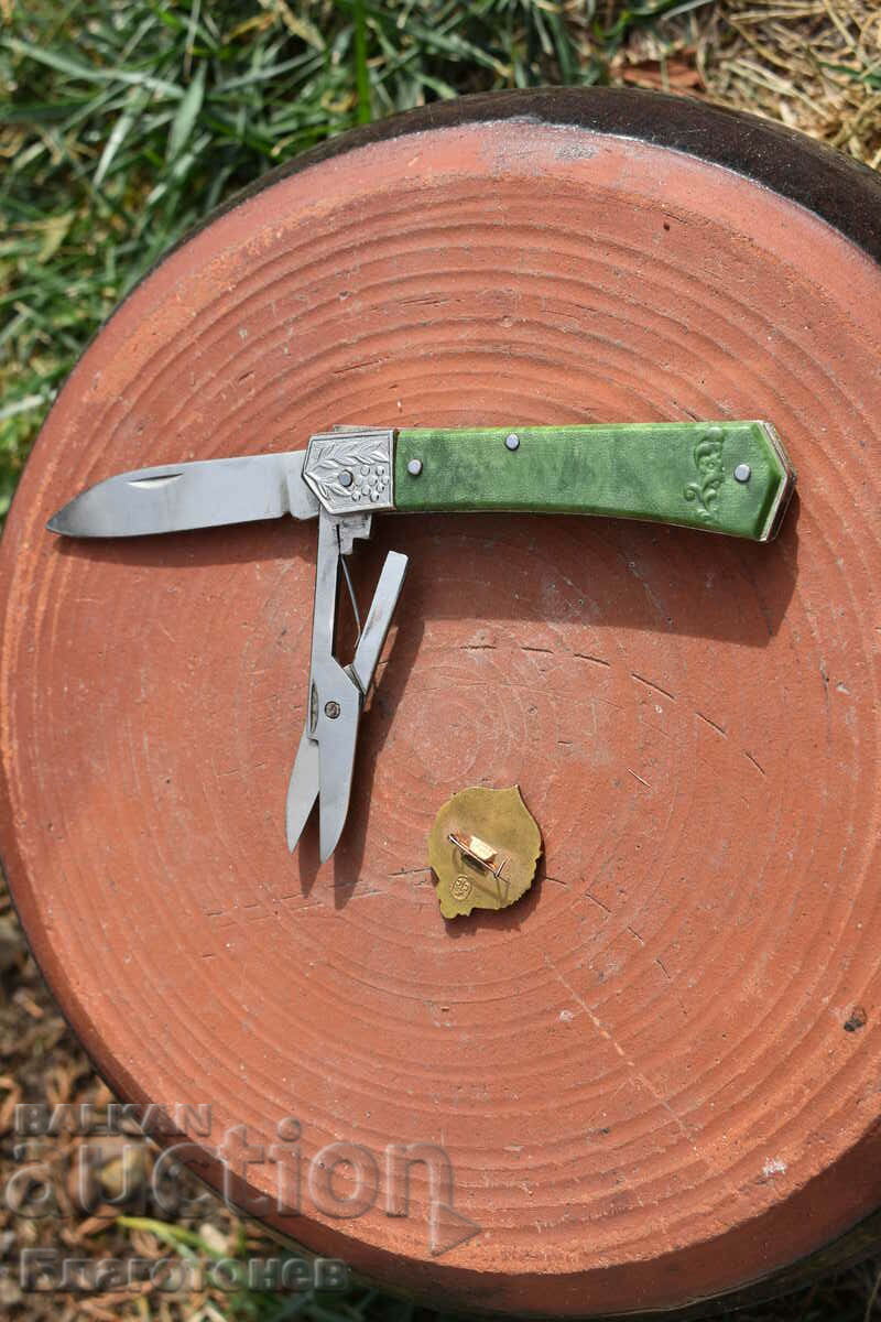 Licitație Insigna cuțitului rusesc Licitație Insigna cuțitului rusesc