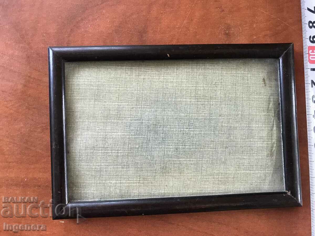 Delivery of WOOD GLASS FRAME FOR PHOTO OR PICTURE-ANTIQUE Delivery of WOOD GLASS FRAME FOR PHOTO OR PICTURE-ANTIQUE