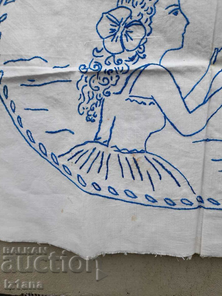 Auction Vintage embroidered pillowcase Auction Vintage embroidered pillowcase