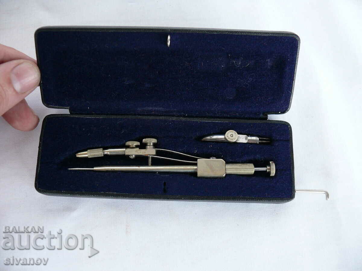 Interesting old compass #2016 with price 14.99 BGN | € 7.66