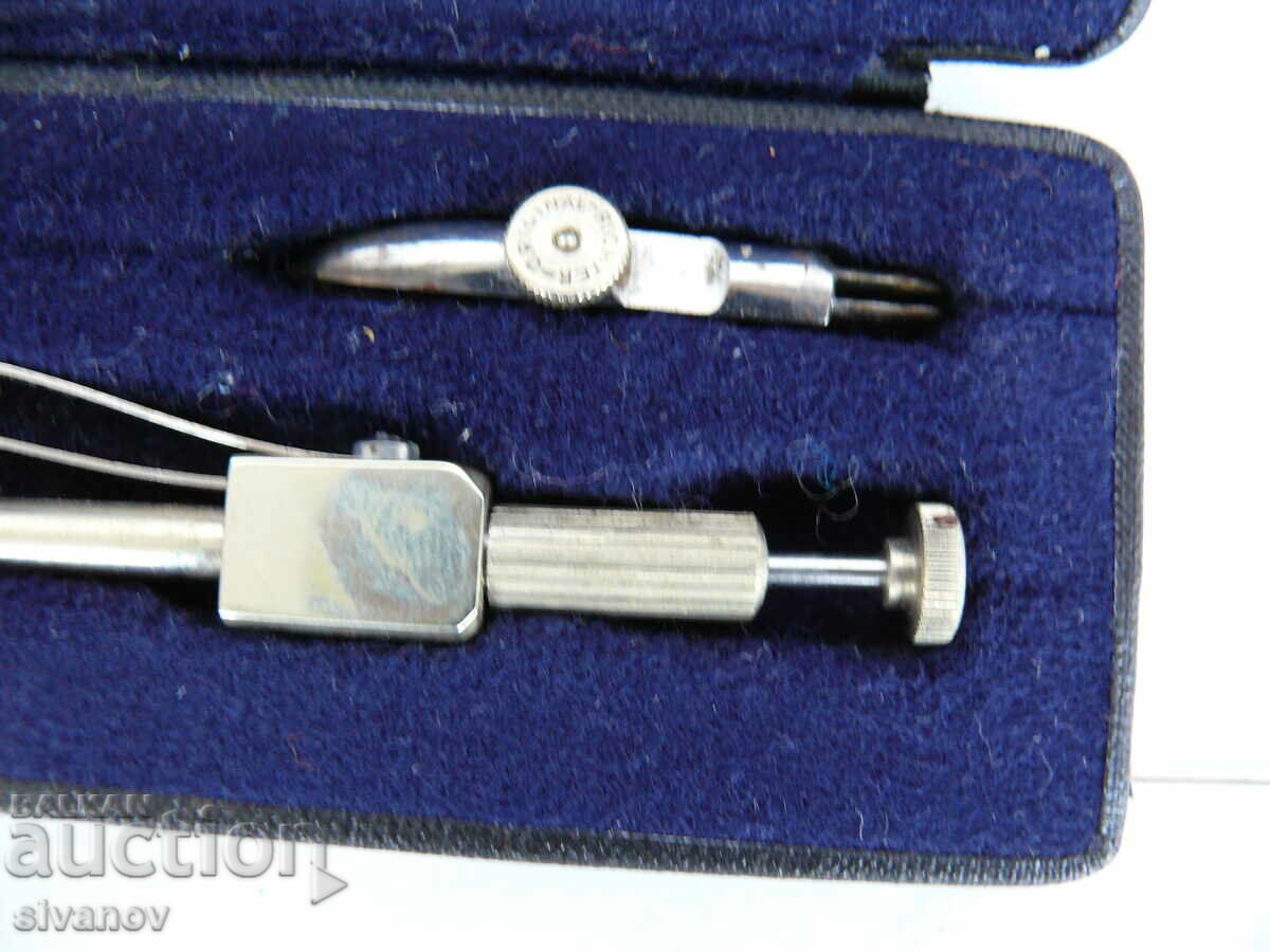 Auction  Interesting old compass #2016