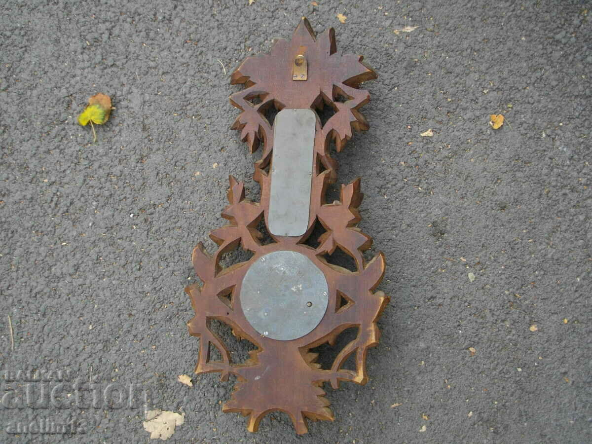 Delivery of OLD BAROMETER THERMOMETER BLACKWALD WOOD CARVING Delivery of OLD BAROMETER THERMOMETER BLACKWALD WOOD CARVING