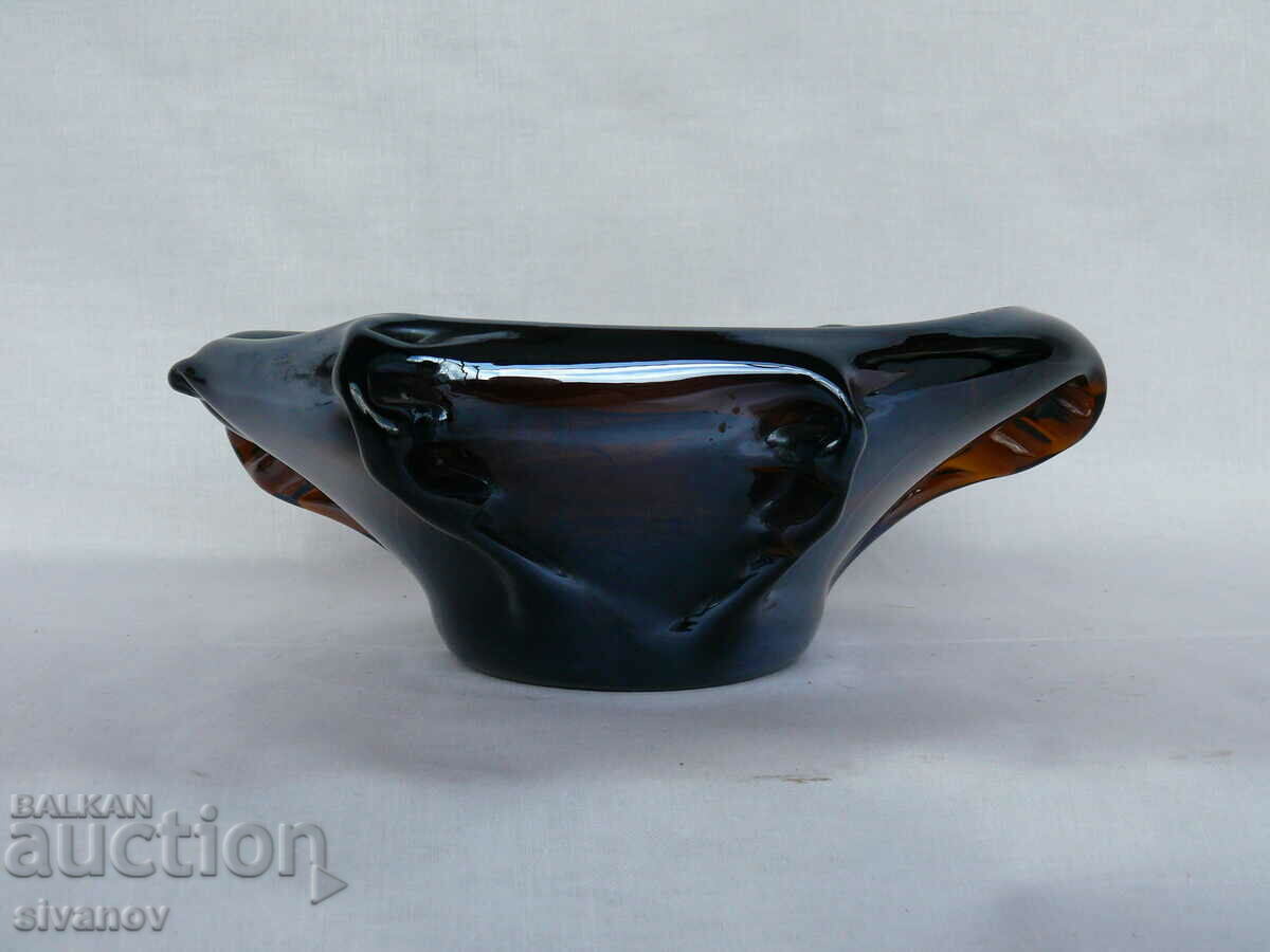 Interesting old solid glass ashtray #2046 with price 19.99 BGN | € 10.22 Interesting old solid glass ashtray #2046 with price 19.99 BGN | € 10.22