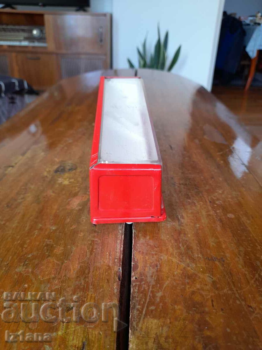 Δημοπρασία Παλιό ρυμουλκούμενο φορτηγού αναψυκτικών Δημοπρασία Παλιό ρυμουλκούμενο φορτηγού αναψυκτικών