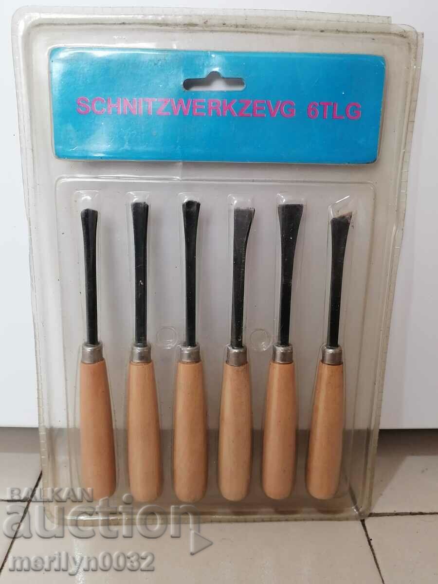 Auction Carpenter chisels chisel carpentry tool Auction Carpenter chisels chisel carpentry tool