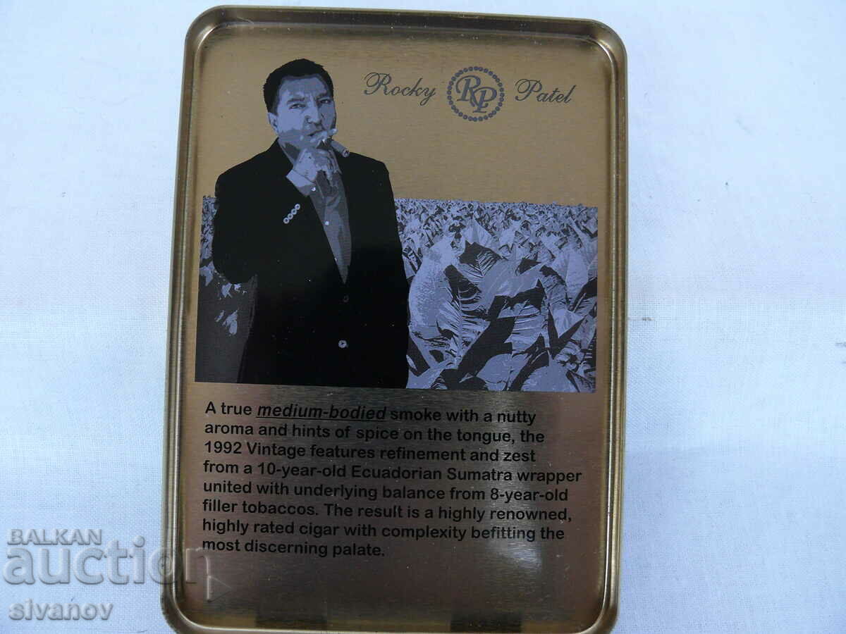 Delivery of Interesting metal box of cigarettes cigars snuff box #2095 Delivery of Interesting metal box of cigarettes cigars snuff box #2095