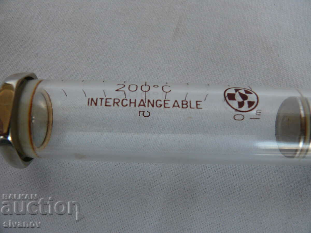 Interesantă veche seringă de sticlă CHIRANA #2110 - 6 Interesantă veche seringă de sticlă CHIRANA #2110 - 6