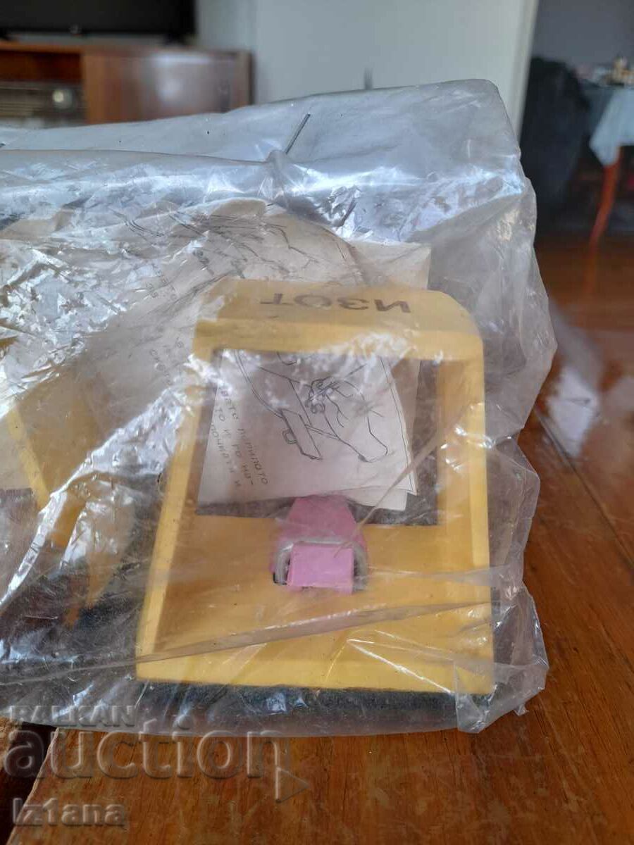 Stabilizator vechi, stabilizatoare de schi Izot cu preț 60.00 BGN | € 30.68