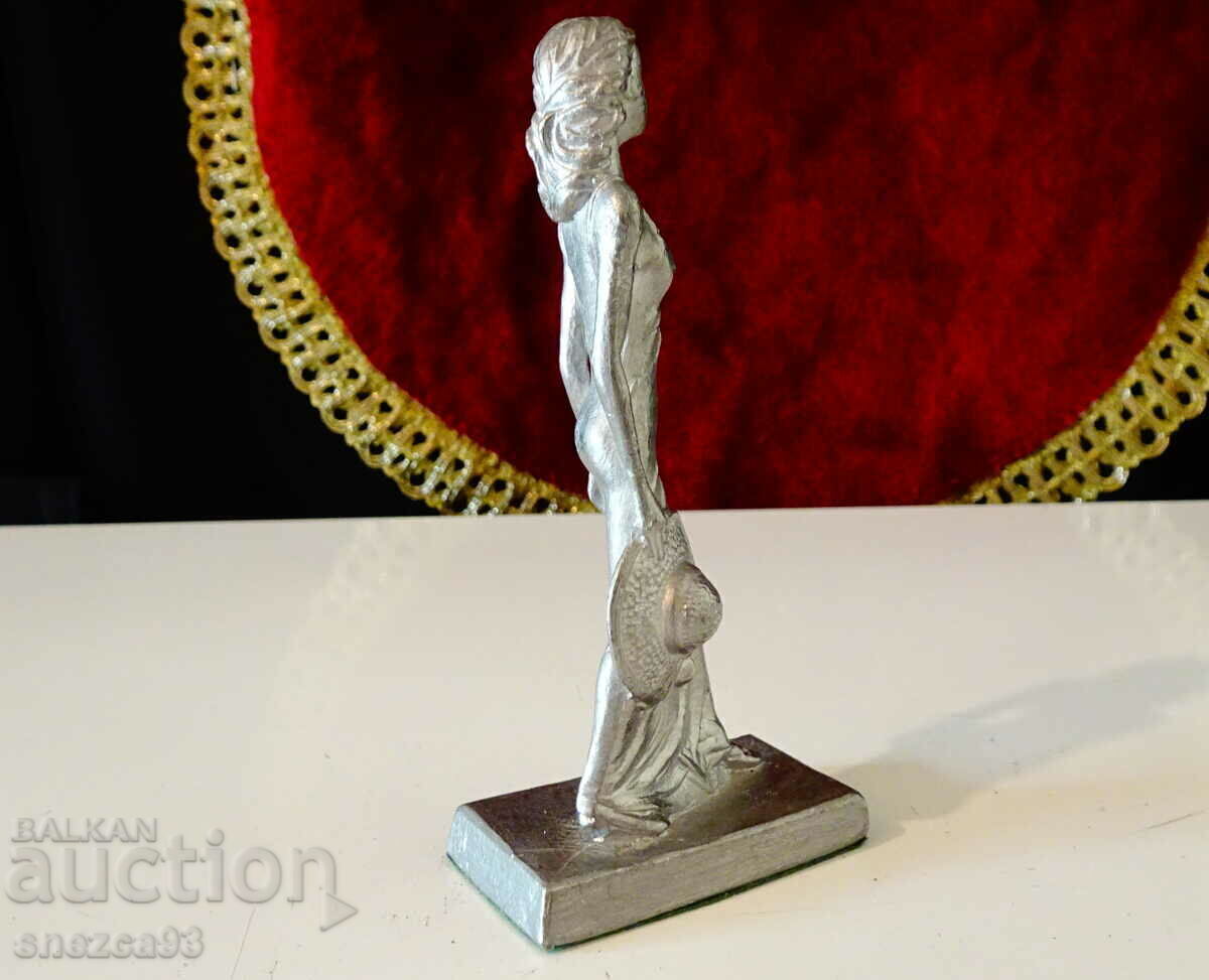 Calena statuette Young Lady - 5 Calena statuette Young Lady - 5