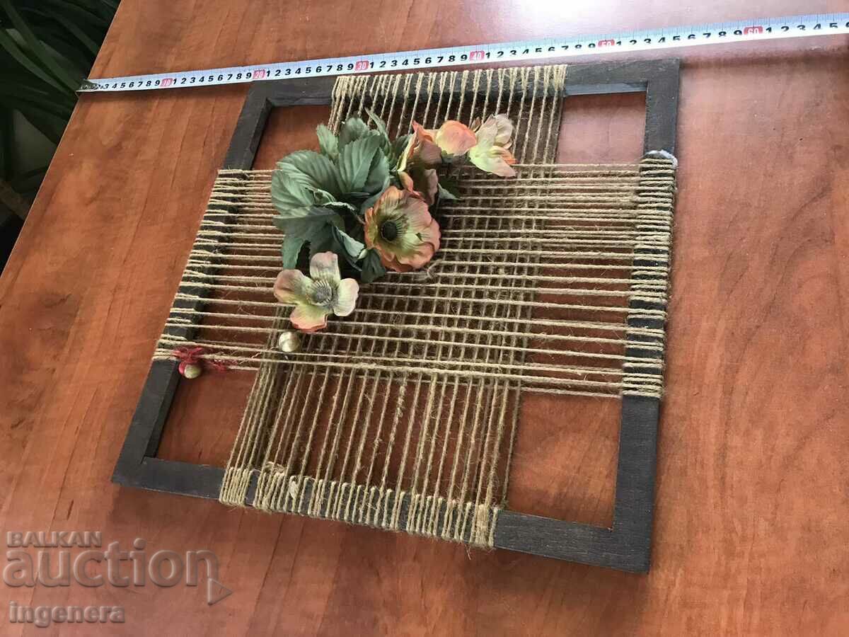 Auction PANEL WOOD FRAME ROPE FLOWERS HANDMADE Auction PANEL WOOD FRAME ROPE FLOWERS HANDMADE