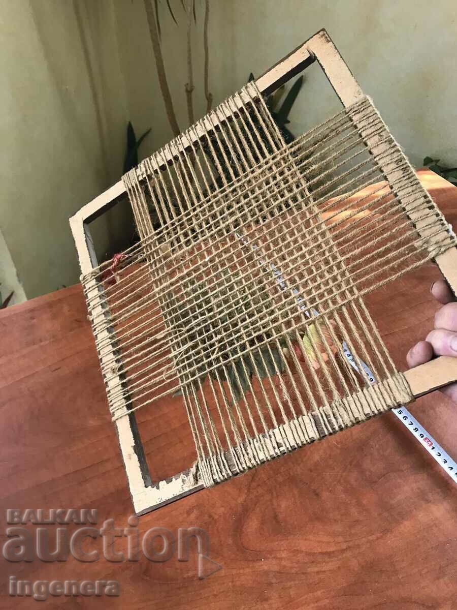 Delivery of PANEL WOOD FRAME ROPE FLOWERS HANDMADE Delivery of PANEL WOOD FRAME ROPE FLOWERS HANDMADE