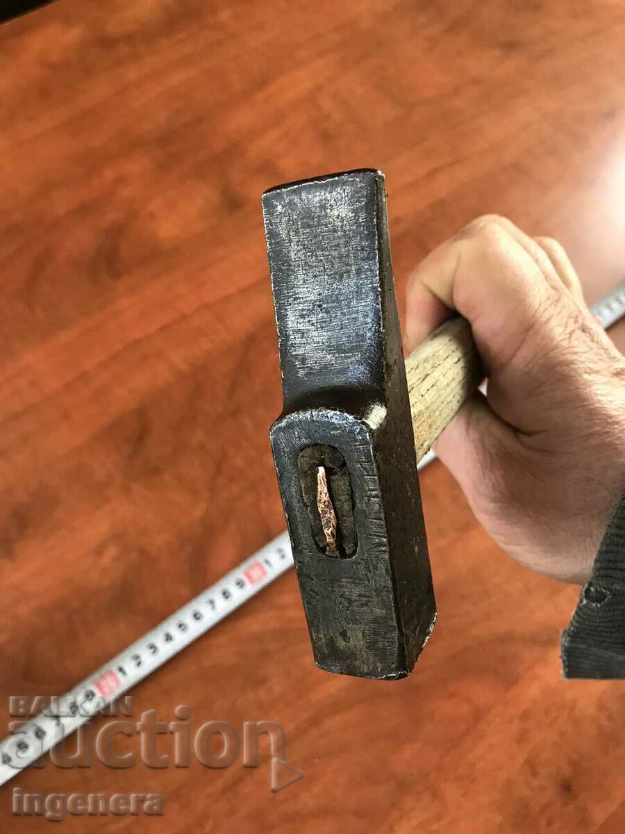 Delivery of HAMMER HAMMER OLD TOOL-300 GR Delivery of HAMMER HAMMER OLD TOOL-300 GR