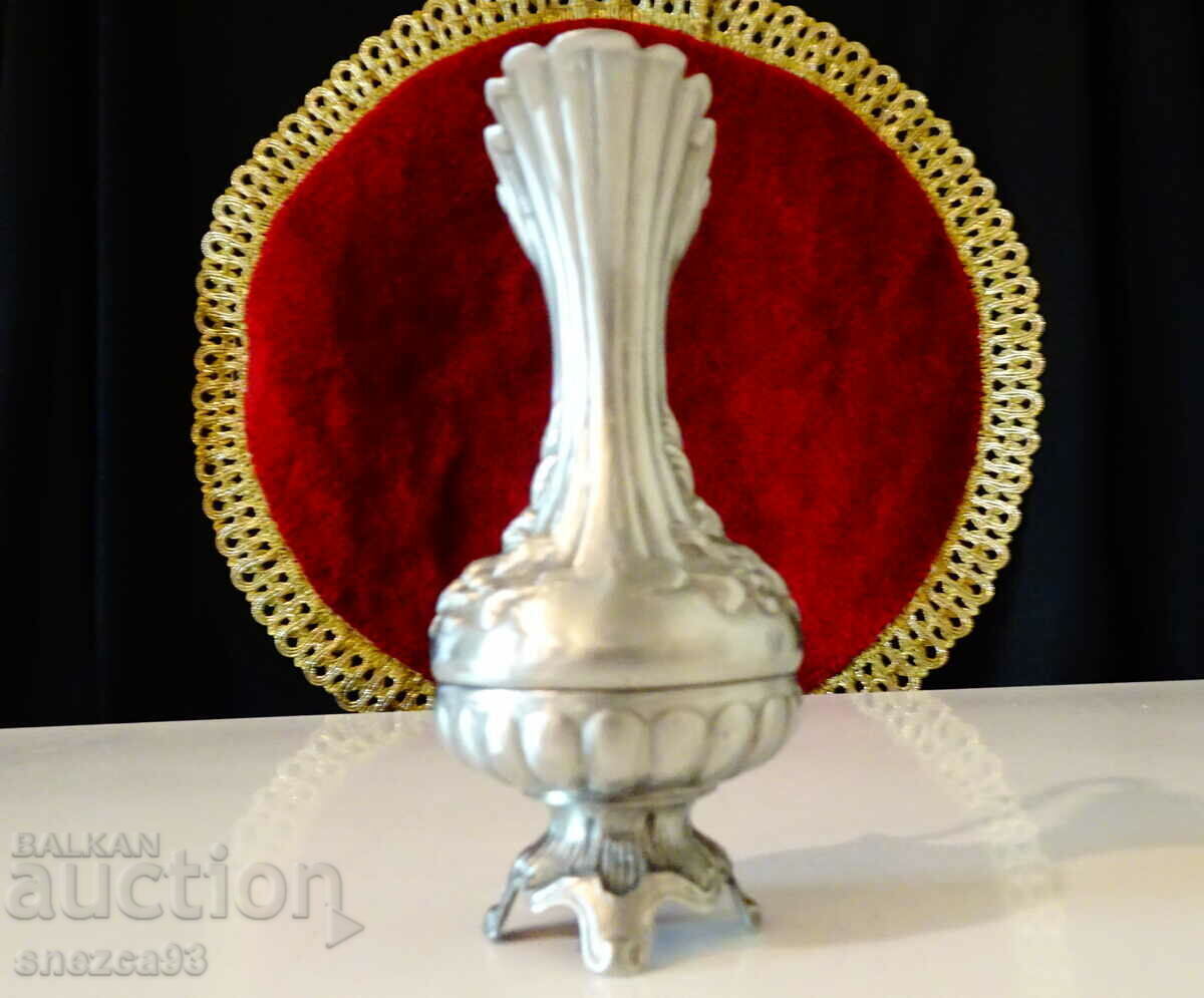 Italian pewter jug, Baroque, marked with price 36.00 BGN | € 18.41 Italian pewter jug, Baroque, marked with price 36.00 BGN | € 18.41