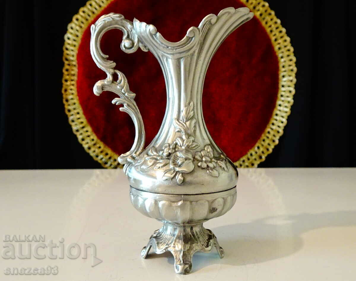 Italian pewter jug, Baroque, marked Italian pewter jug, Baroque, marked