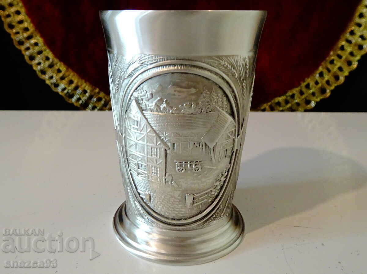 Παράδοση Κασσιτέρινη κούπα με Αροτρή, Θεριστή, Φάρμα Παράδοση Κασσιτέρινη κούπα με Αροτρή, Θεριστή, Φάρμα