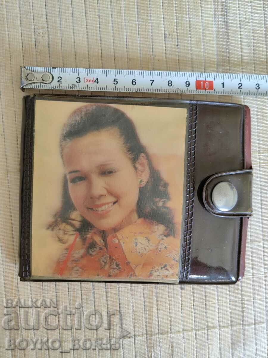 Vintage Vintage Social Wallet