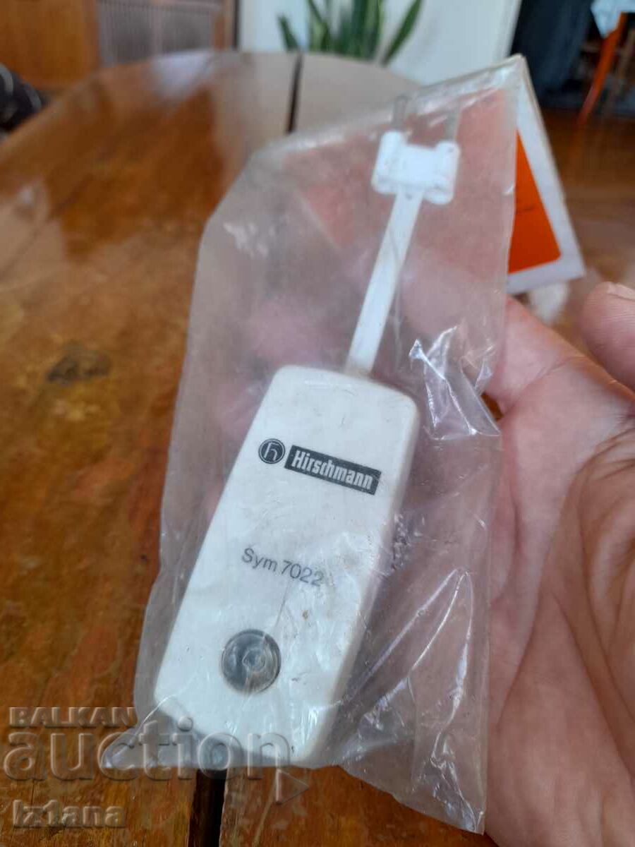 Old Hirschman antenna adapter with price 20.00 BGN | € 10.23