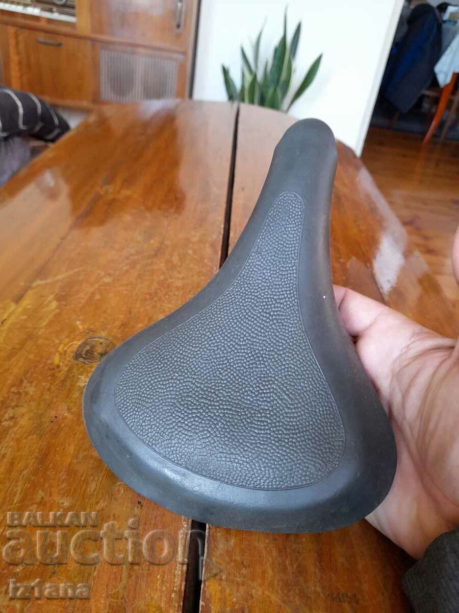 Bicycle seat, bicycle with price 40.00 BGN | € 20.45