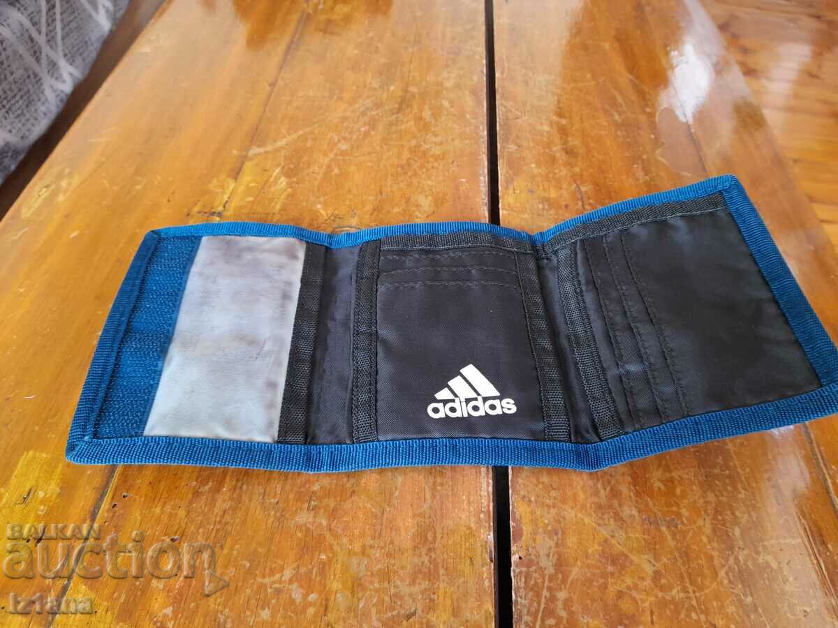 Delivery of Old purse Adidas,Juventus Delivery of Old purse Adidas,Juventus