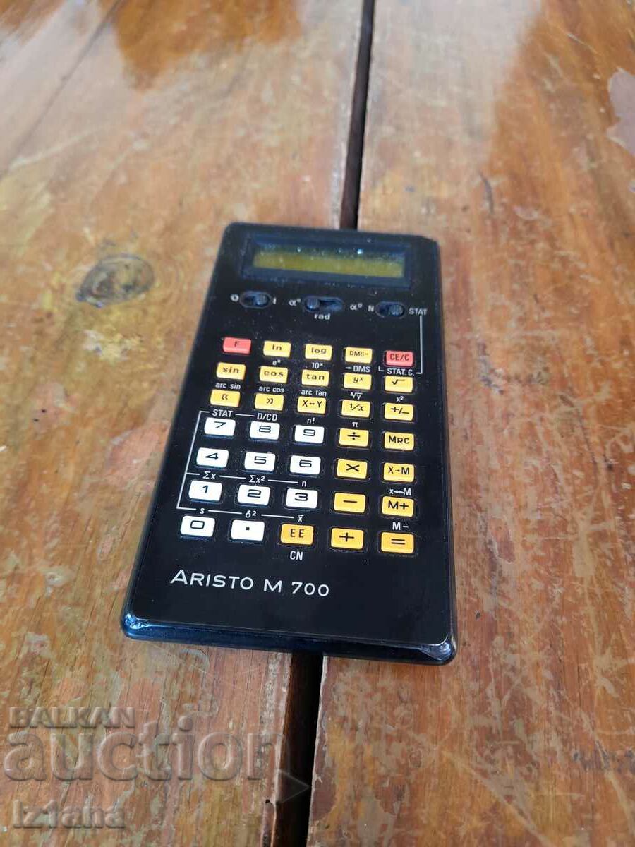 Παλιά αριθμομηχανή Aristo M700