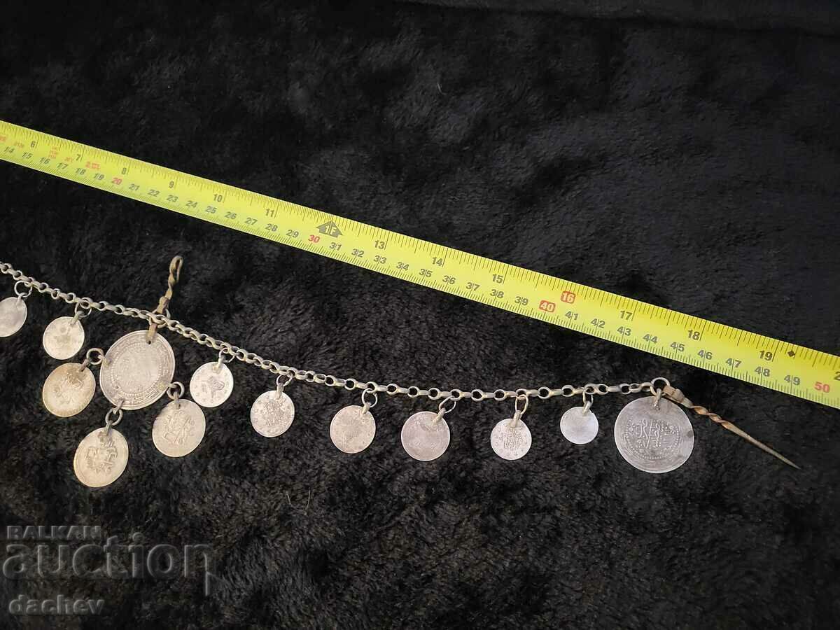 Παράδοση Παλιό Ασημένιο Αναγεννησιακό κόσμημα με φούντα, μέρος παραδοσιακής φορεσιάς, 19ος αιώνας Παράδοση Παλιό Ασημένιο Αναγεννησιακό κόσμημα με φούντα, μέρος παραδοσιακής φορεσιάς, 19ος αιώνας