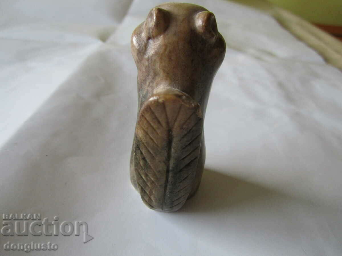 Delivery of Squirrel figurine