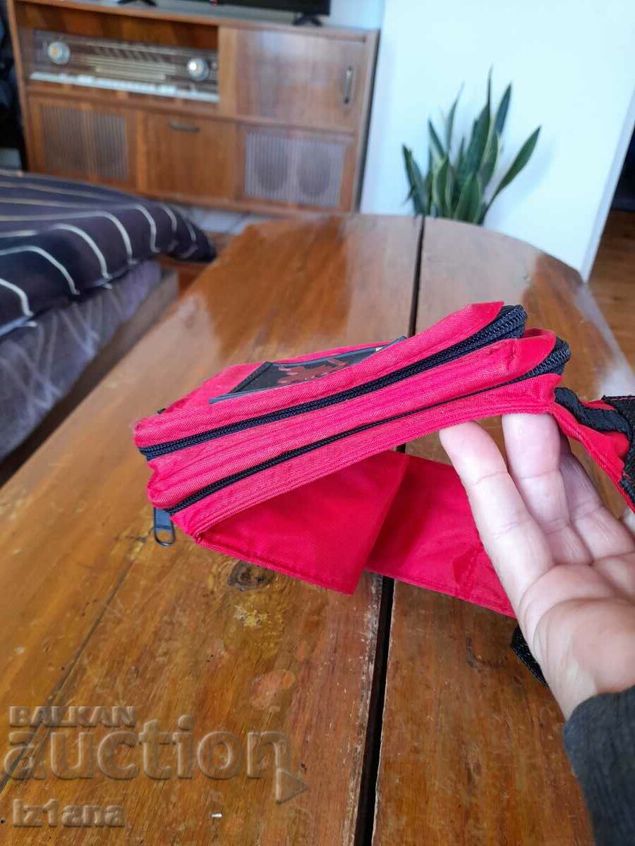 Auction  Old bag, Johnnie Walker bag