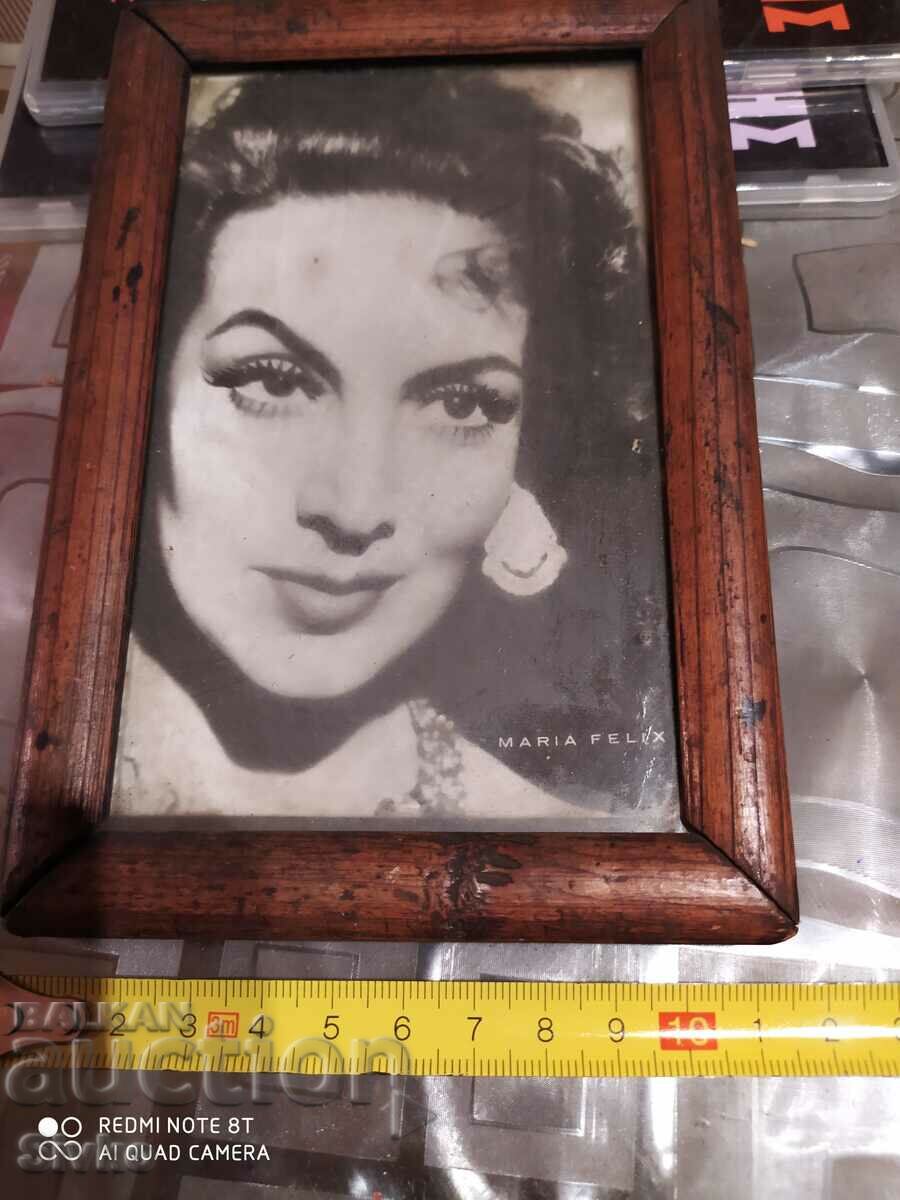 Photo of Maria Felix circa 1950s with price 9.99 BGN | € 5.11 Photo of Maria Felix circa 1950s with price 9.99 BGN | € 5.11
