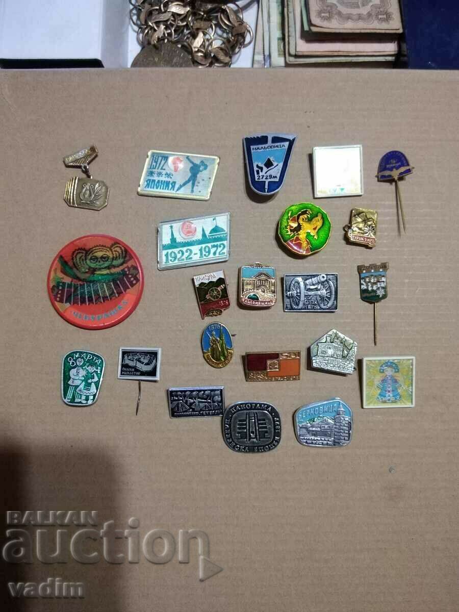 LOT OF BADGES 22 COUNT MISCELLANEOUS