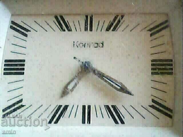 old beautiful beautiful moshki 4 asovnik konrad quartzz - 6 old beautiful beautiful moshki 4 asovnik konrad quartzz - 6