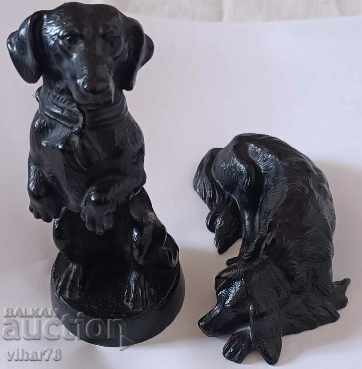Auction  Lot of two collectible cast iron dogs