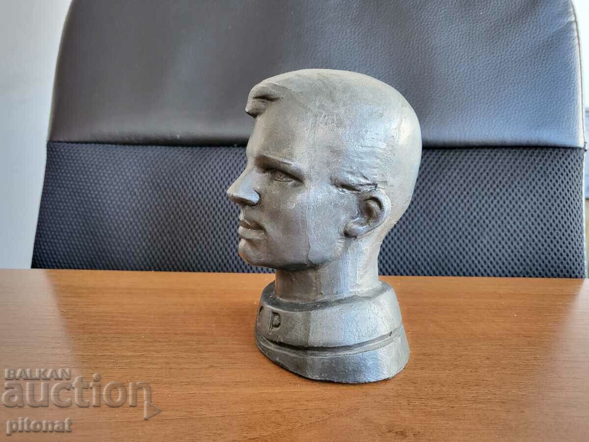 Προτομή Gagarin ΕΣΣΔ με τιμή € 85.00 | 166.25 BGN