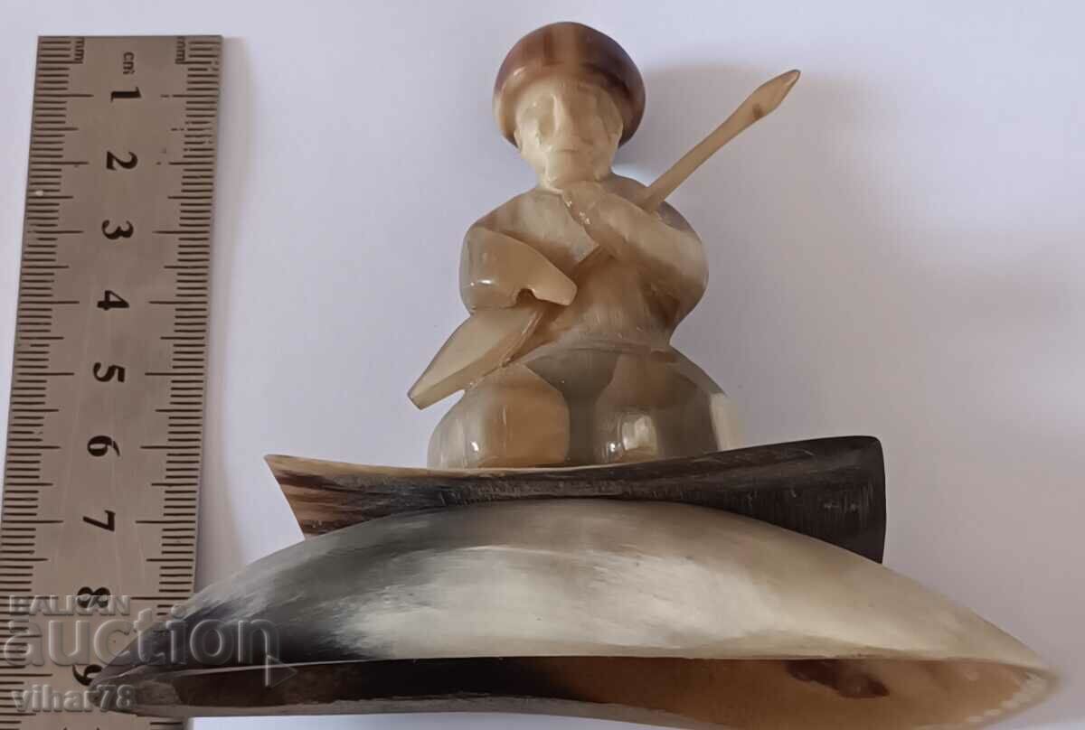 Licitație Figura lucrata manual din os - dinte, os