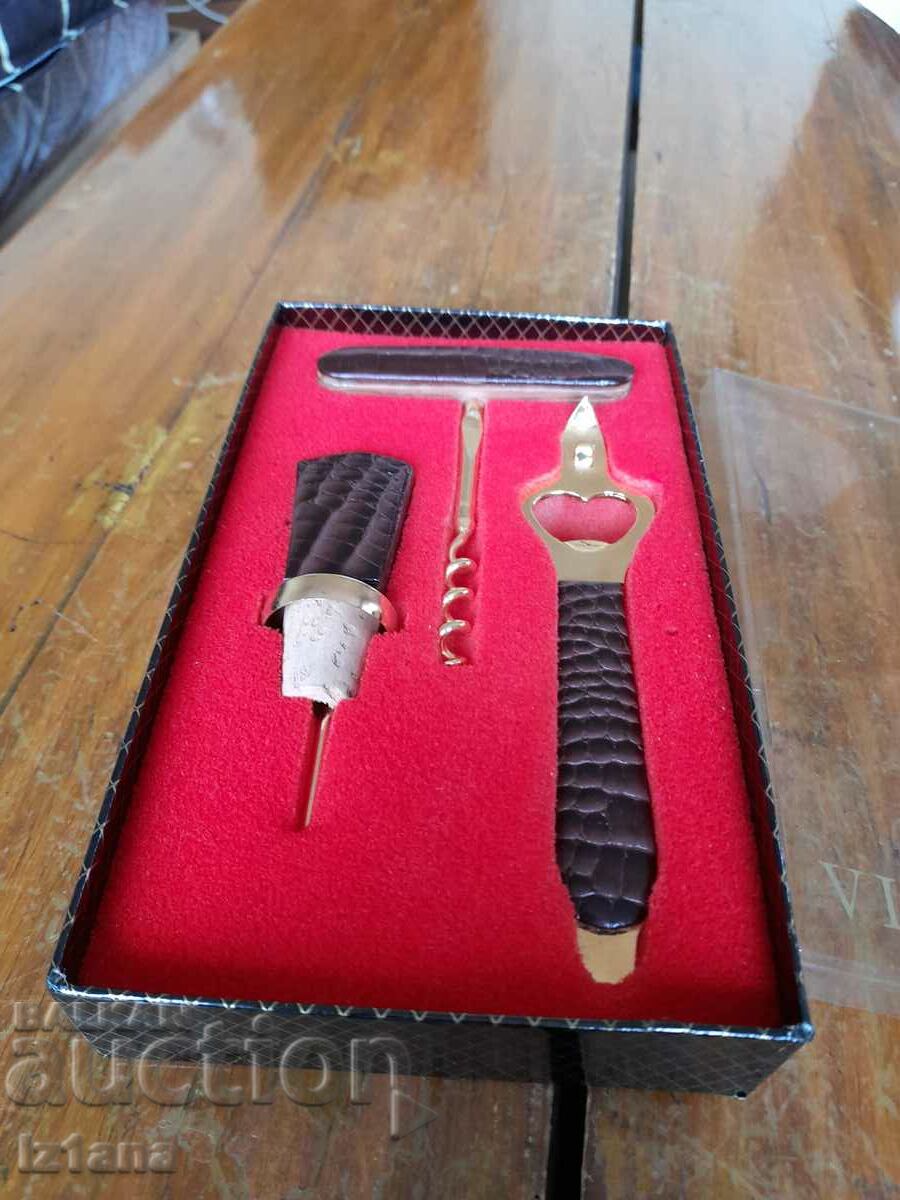 Old bottle opener, Vinimpex corkscrew with price 80.00 BGN | € 40.90 Old bottle opener, Vinimpex corkscrew with price 80.00 BGN | € 40.90
