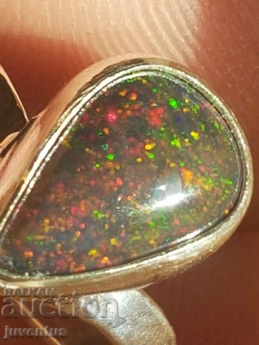 SILVER RING WITH BLACK OPAL (ETHIOPIA)