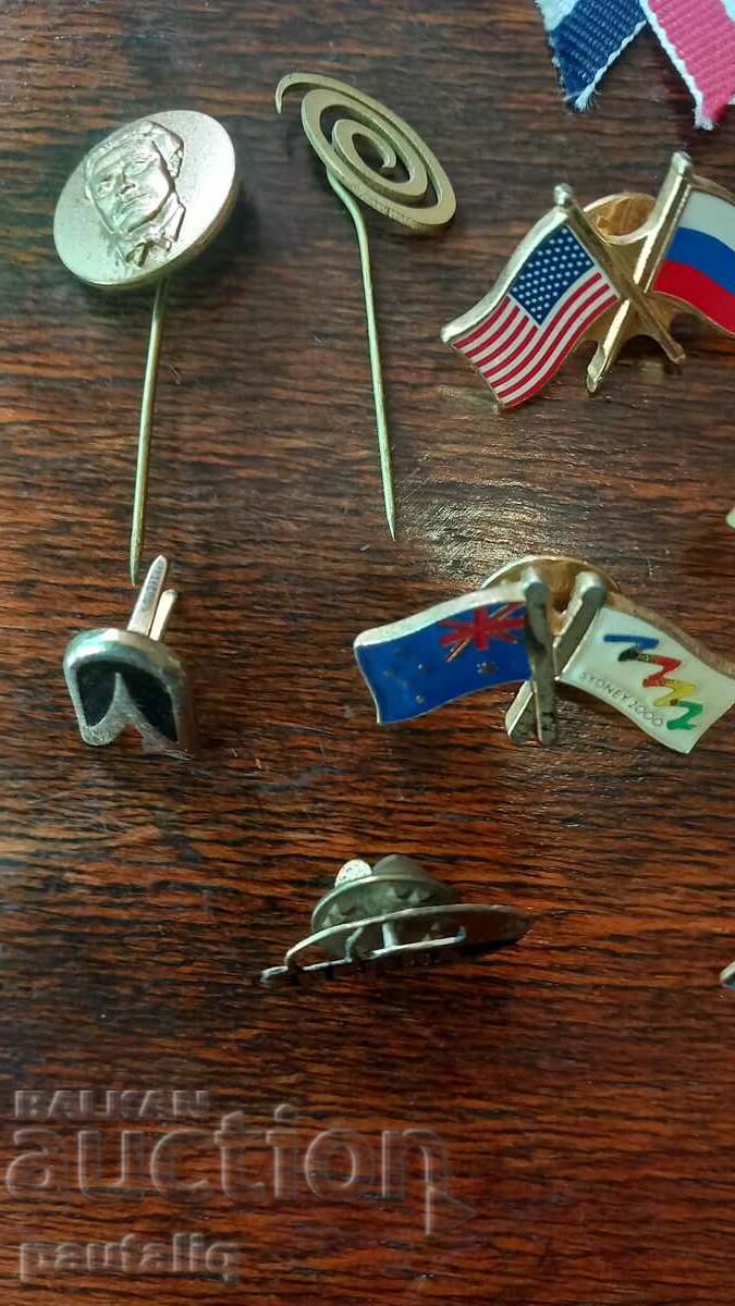 LOT OF BADGES with price 5.00 BGN | € 2.56 LOT OF BADGES with price 5.00 BGN | € 2.56