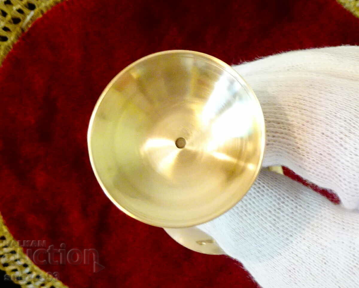 Licitație Pahar de bronz pentru brandy 10 cm. Licitație Pahar de bronz pentru brandy 10 cm.