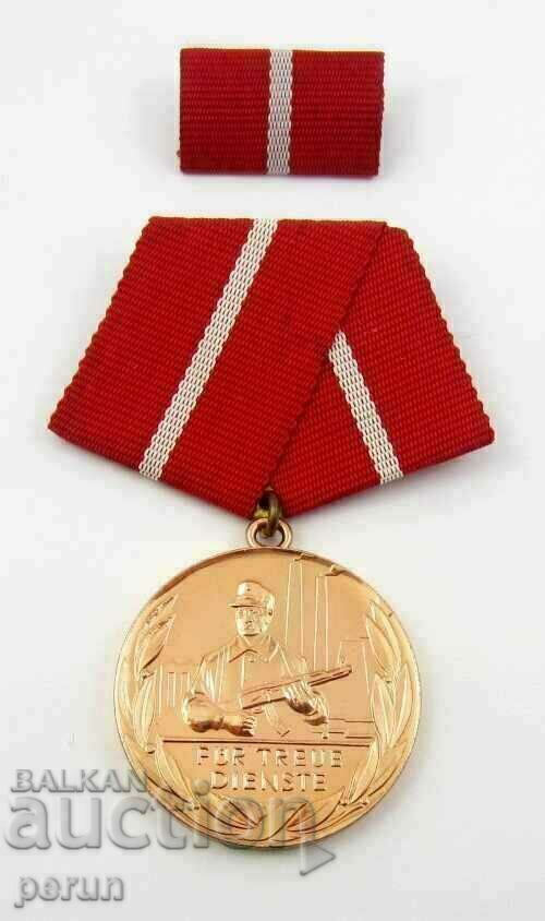 DDR-GDR-ΣΤΡΑΤΙΩΤΙΚΟ ΜΕΤΑΛΛΙΟ-ΒΡΑΒΕΥΣΗ-ΓΙΑ ΠΙΣΤΗ ΥΠΗΡΕΣΙΑ - 6