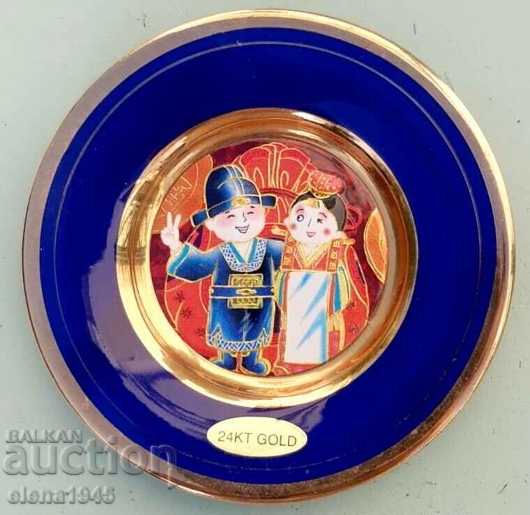Decorative plate
