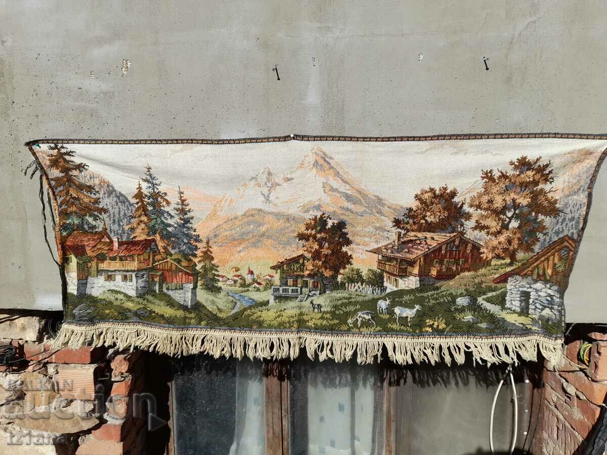 Antique carpet, wall covering with price 90.00 BGN | € 46.02 Antique carpet, wall covering with price 90.00 BGN | € 46.02