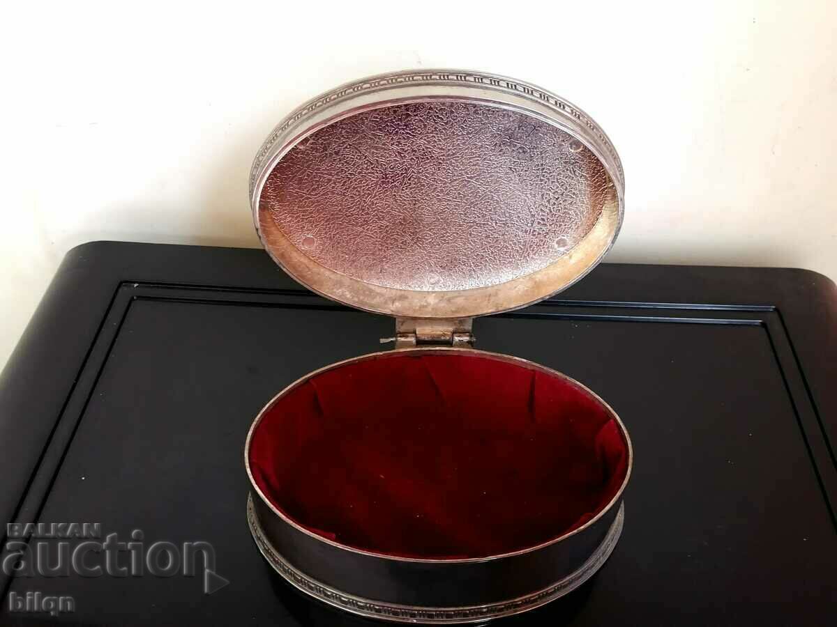 Delivery of Lovely Old Silver Plated Jewelery Box Delivery of Lovely Old Silver Plated Jewelery Box
