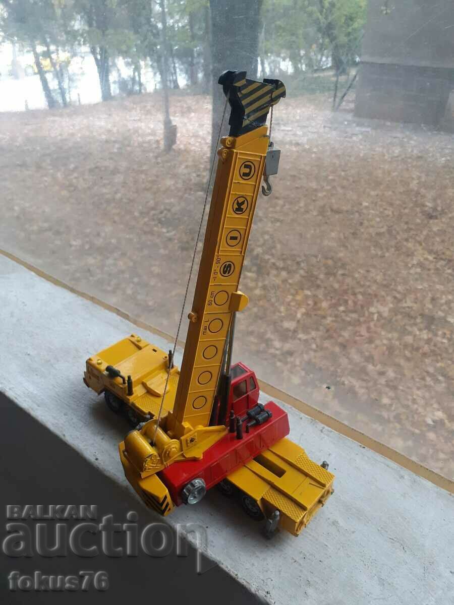 Delivery of Siku 4010 crane toy metal trolley Germany