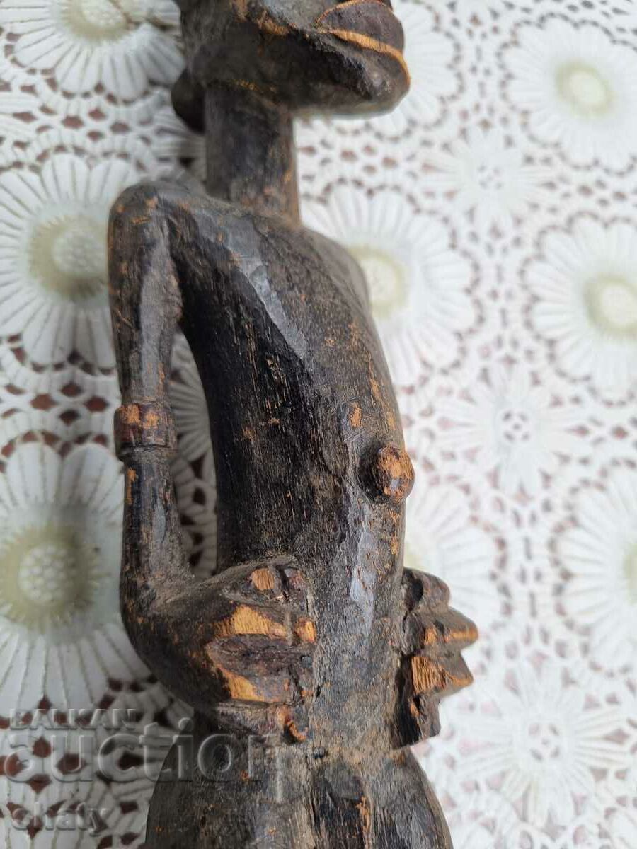 Licitație Figura veche din lemn